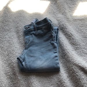 These are Rockstar Jeggibgs from Old navy and they are size 8.